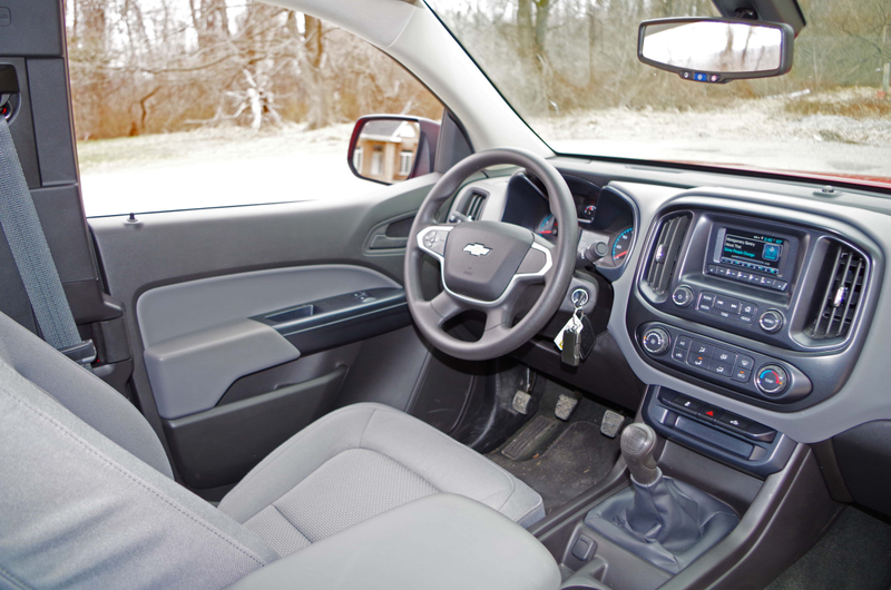Illustration for article titled Why You Don't Want The Manual Transmission 2015 Chevy Colorado